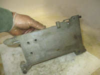 Load image into Gallery viewer, 2001 Yamaha 50 hp outboard 4 stroke bracket 62Y-01
