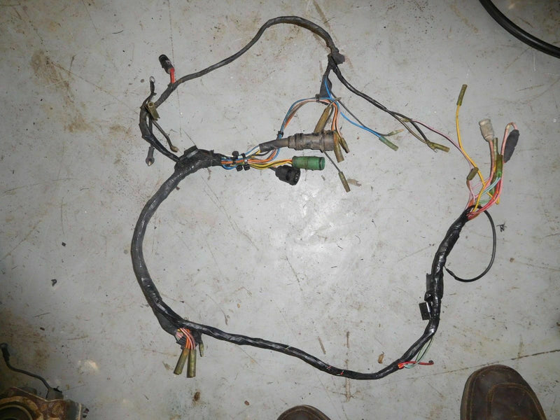 1995 Yamaha 225hp outboard engine wire harness (61A-82590-02-00)
