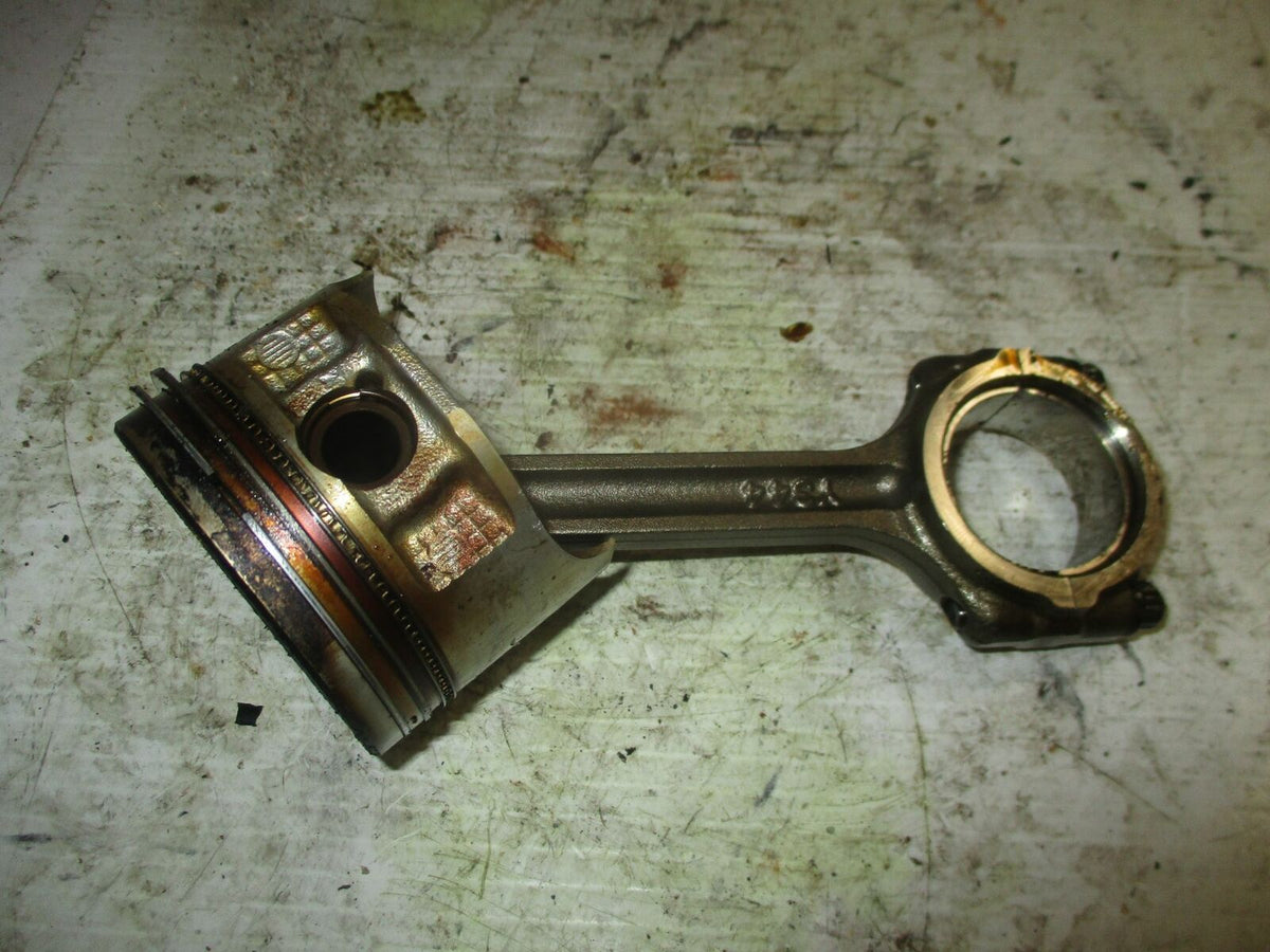 Yamaha 70hp 4 stroke outboard piston and connecting rod (6C5-11650-00-00)