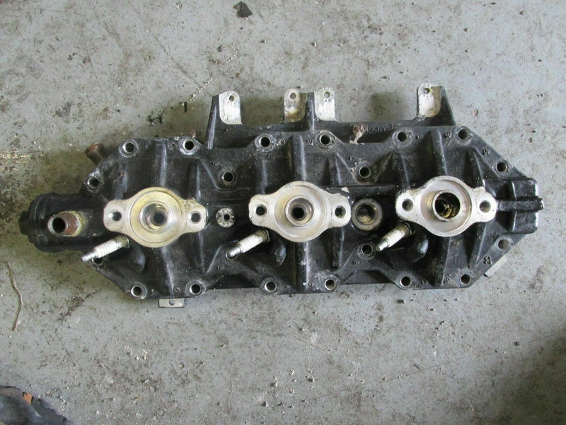 2000 Evinrude Ficht 225hp 2-stroke RE225FCSIG port cylinder head 348240