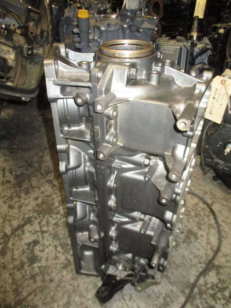 Suzuki DT200 200 hp outboard crankcase block (11300-87068-0ED)