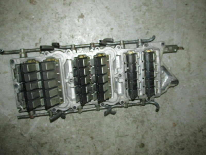 1997 Yamaha outboard S250TURV 250hp 2-stroke intake manifold 65L-13610-00-00