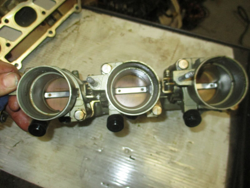 Yamaha 225hp 4 stroke outboard port intake manifold and throttle body
