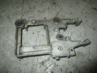 Load image into Gallery viewer, 1990 Yamaha 40hp 2-stroke outboard electronics bracket 6r6-85542-00-94
