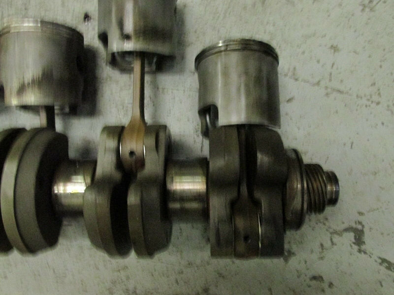 1997 Suzuki DT140 2 stroke 140hp 14003-751427 crankshaft