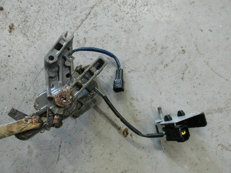 Yamaha outboard 225hp F225TURD 4 stroke neutral switch + bracket 69J-8259F-00-00