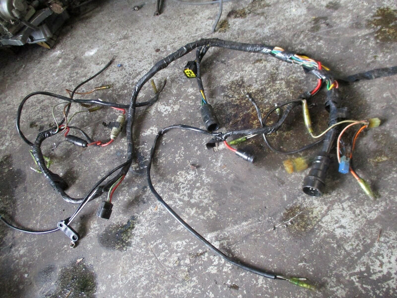 1995 Yamaha 115hp 2-stroke outboard engine wiring harness 6n7-82590-14