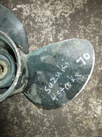 Load image into Gallery viewer, Suzuki outboard alluminum BS propeller PIL 13 1/2 by 15
