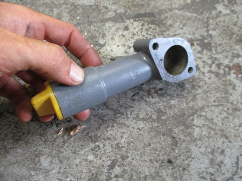 2002 Yamaha Outboard 225 hp 4-stroke outboard oil filler tube