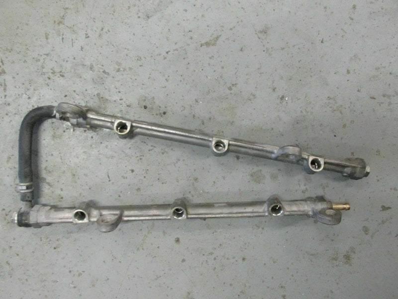 2004 Suzuki outboard DF200-250hp fuel rail/delivery pipe 15751-93J00