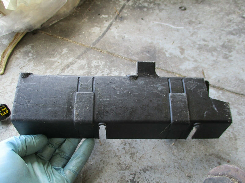 2002 Yamaha 175hp HPDI Outboard port ignition coil cover