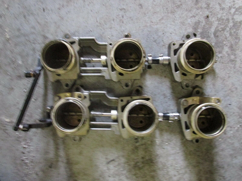 2003 Evinrude Ficht 200hp 2-stroke V-6 E200FPXSTM throttle body 5004642