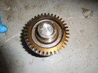 Load image into Gallery viewer, 2005 Suzuki Outboard DF140 Driven Gear 12732-90J00
