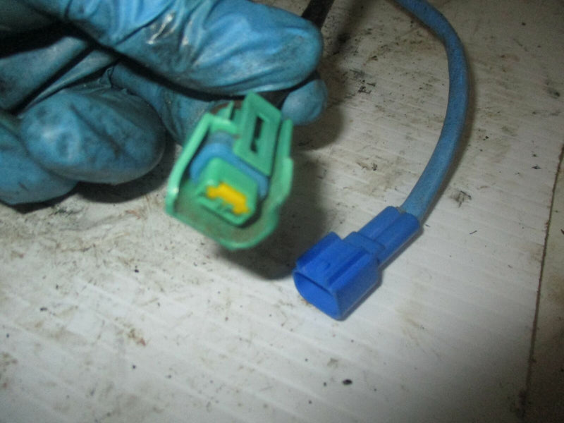 Yamaha HPDI 200hp outboard oxygen sensor (68F-8592A-00-00)
