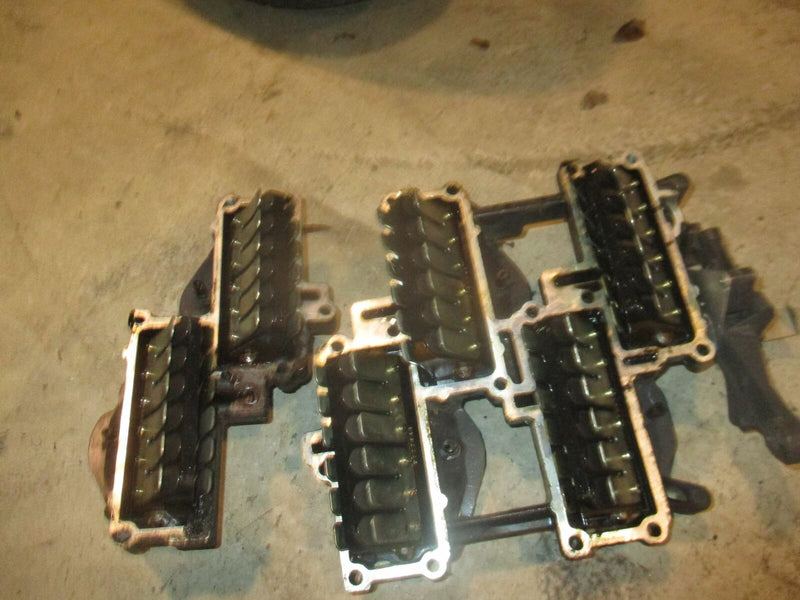 2004 Evinrude Ficht E250FPXSRM Outboard Intake Manifold w/Reeds 347256, 346157
