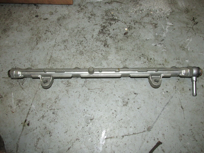 2008 Suzuki outboard DF 150 4-stroke Fuel Rail 15751-96J00
