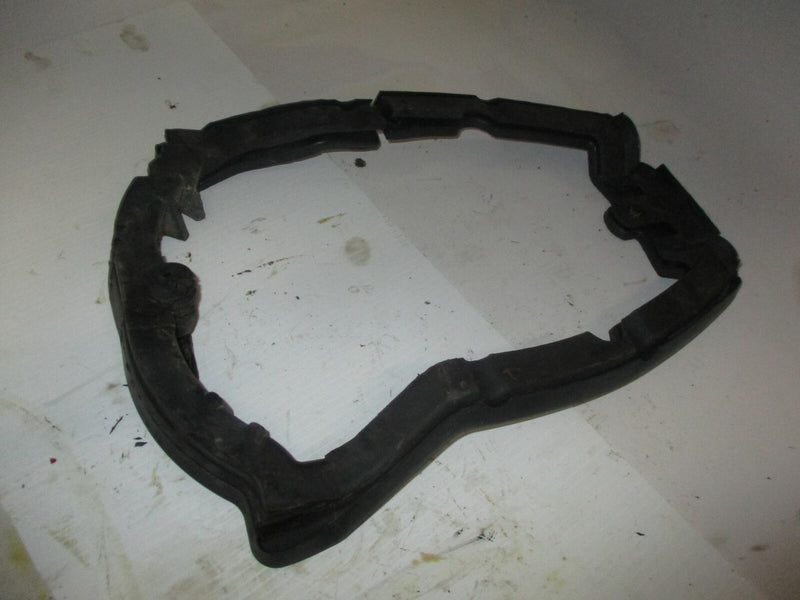 Suzuki DF 50hp 4 stroke outboard side cover grommet (61135-87J01)