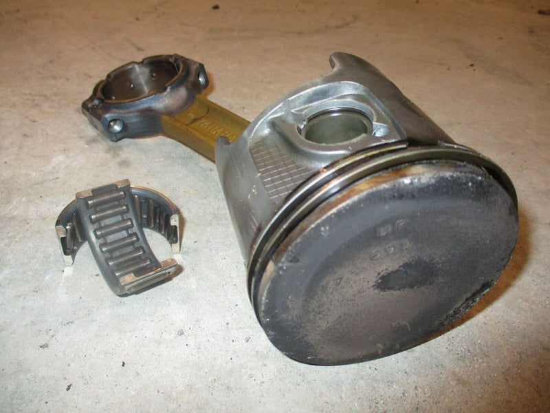Yamaha OX66 250hp outboard starboard piston and rod (69L-00)