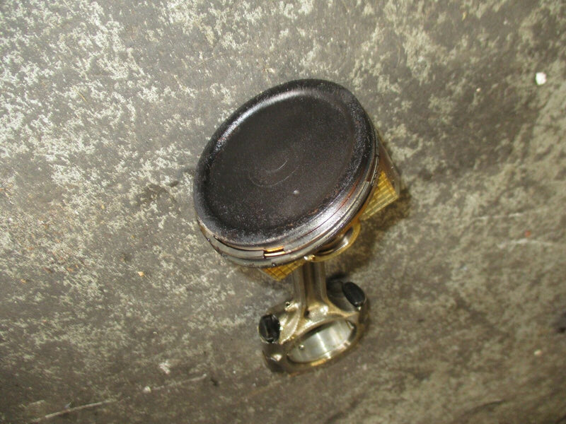 2004 Suzuki 50hp DF50 4 stroke outboard piston and connecting rod 12111-87J04