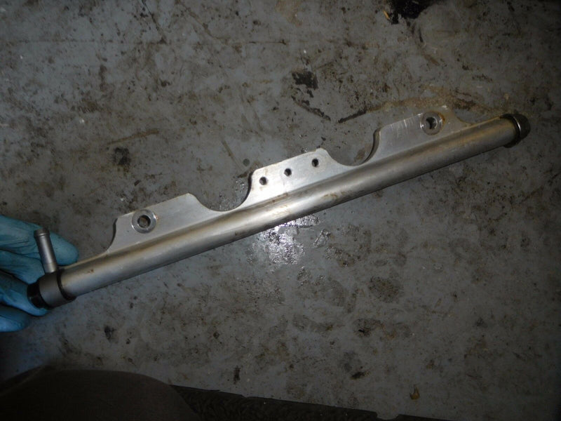 2008 Suzuki DF115 outboard fuel rail 15750-90j00