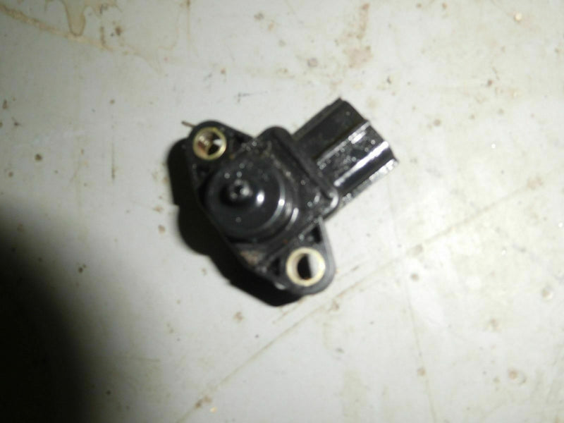 2000 Yamaha outboard LX250TXRY SWS 2 pressure sensor 67H-82380-00-00