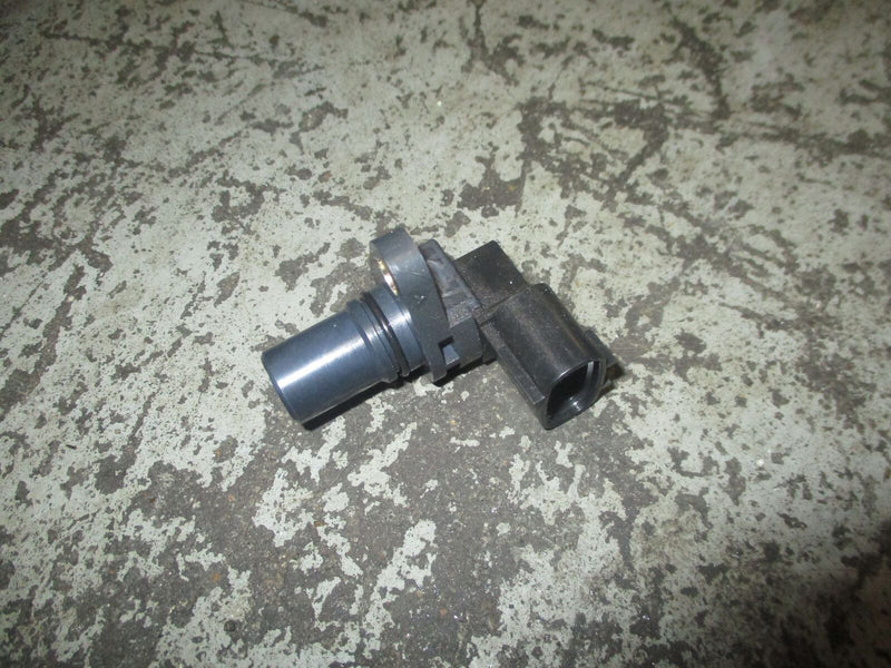 Suzuki DF90 90 hp outboard cam position sensor (33220-76G02)