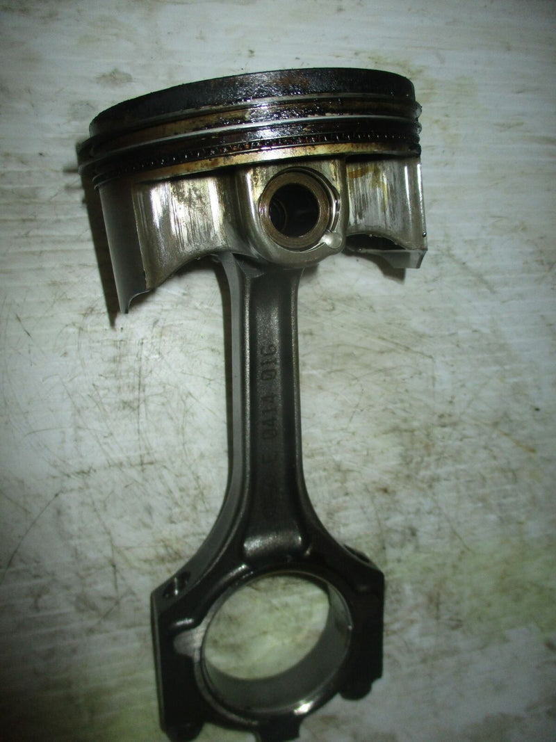 Mercury Yamaha 225hp 4 stroke outboard piston and rod (887840A02)