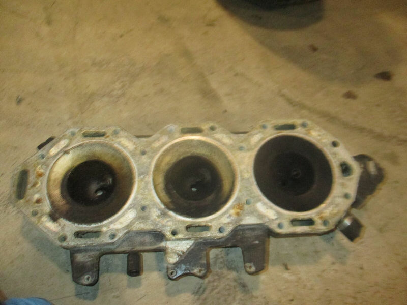 2004 Evinrude Ficht E250FPXSRM Outboard Starboard Cylinder Head (5001487)
