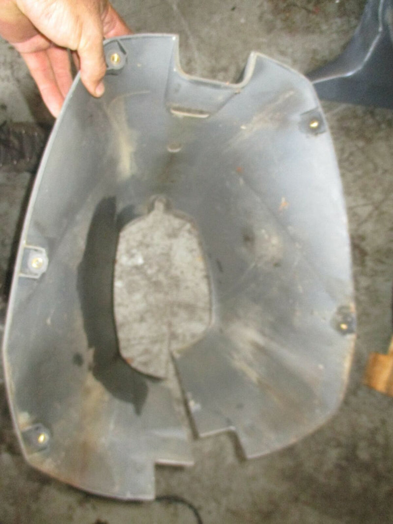 Yamaha 100hp 4 stroke outboard apron