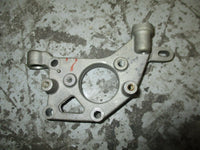 Load image into Gallery viewer, 1996 Johnson outboard 30hp 2-stroke bracket 325340
