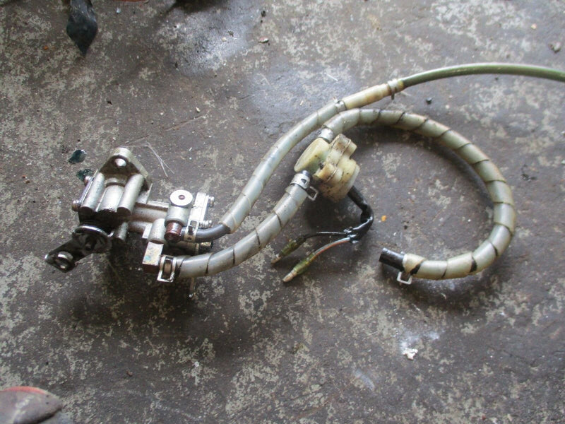 1996 Suzuki DT115 2 stroke outboard oil pump and sensor 16400-90j00