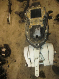 Load image into Gallery viewer, 2004 Evinrude Ficht E250FPXSRM Outboard 25" Mid Section
