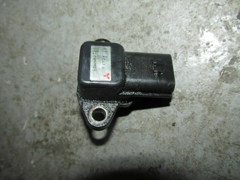 1997 Yamaha outboard S250TURV 250hp 2-stroke pressure sensor 65L-82380-00-00