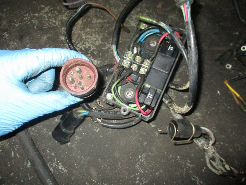 1992 Johnson 200hp 2-stroke comp engine wiring harness/tilt trim relays