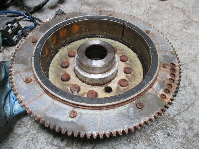 1997 Yamaha OX66 SWS 225 outboard S225TXRV flywheel 61a-85550-01