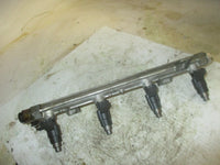 Load image into Gallery viewer, Suzuki DF70 4 stroke outboard fuel rail and injector set (15710-66D00)
