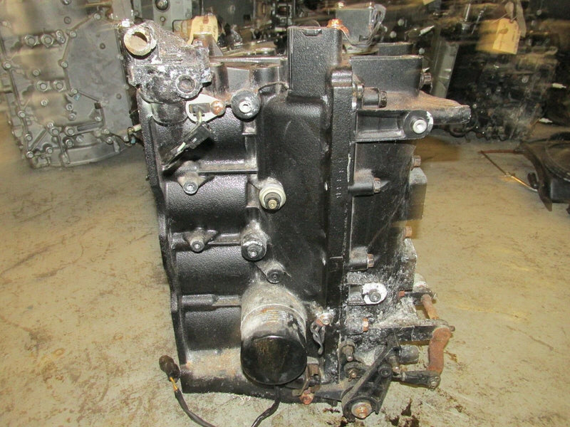 2002 Suzuki outboard DF70 4 stroke 07001F-251942 crankcase block 11300-99E05-019