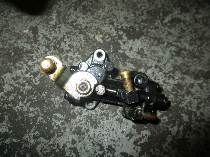 1998 Mercury 125hp 2-stroke outboard oil pump 443453