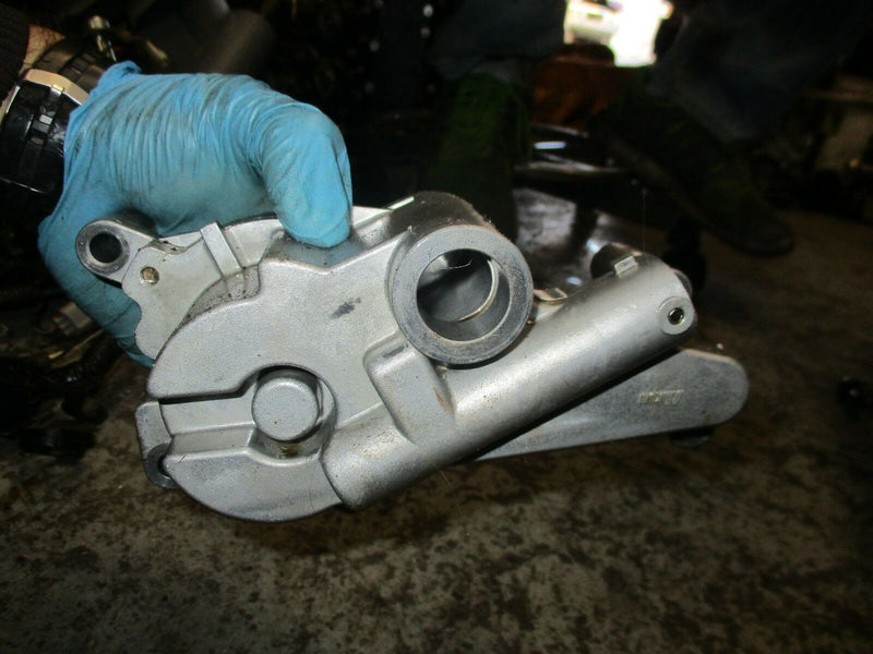 2004 Suzuki DF200Z outboard 4-stroke oil pump 16400-93j01
