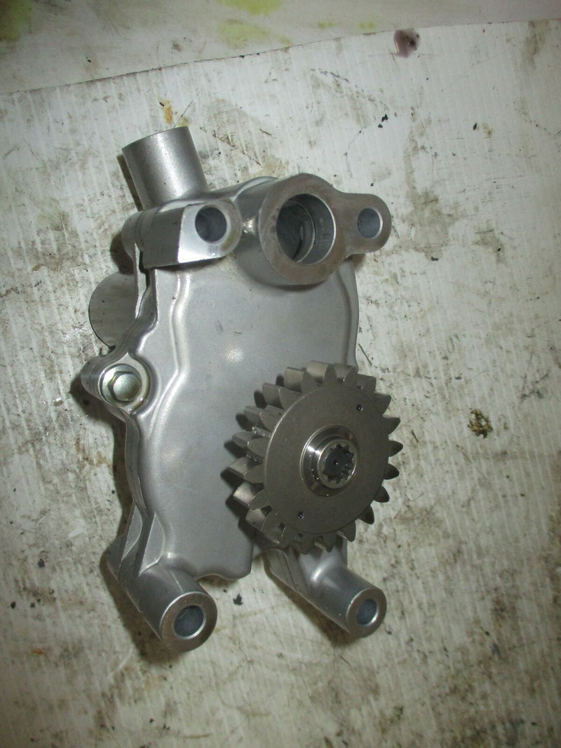 Suzuki DF 175hp 4 stroke outboard oil pump (16400-96J00)