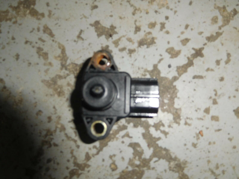 2000 yamaha 150 SWS OX66 V6 outboard pressure sensor 67H-82380-00