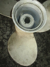 Load image into Gallery viewer, Outboard aluminum propeller
