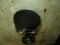 Load image into Gallery viewer, Johnson 115hp 4 stroke outboard piston and rod (5035947)
