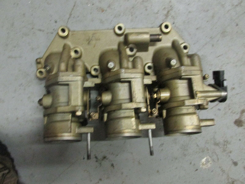 2004 Yamaha Outboard F200TXRC 4 stroke stbd intake w/ throttle body 60L-13750-00