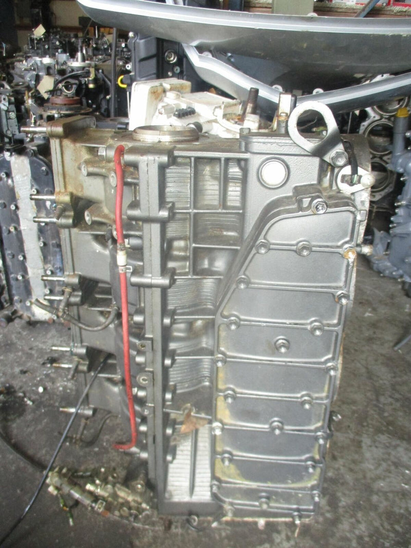 Suzuki DT115 115hp outboard crankcase block