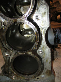 Load image into Gallery viewer, Suzuki DF70 70hp outboard crankcase block
