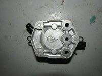 Load image into Gallery viewer, 2003 Yamaha Outboard 250hp hpdi Z250TXRB fuel pump 6E5-24410-03-00
