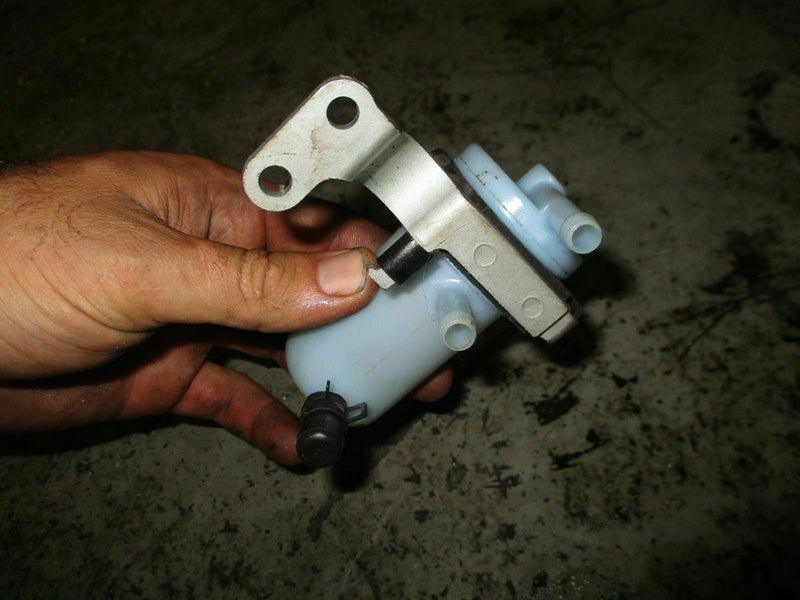 2006 Suzuki DF115hp outboard fuel filter and bracket 15410-87j10
