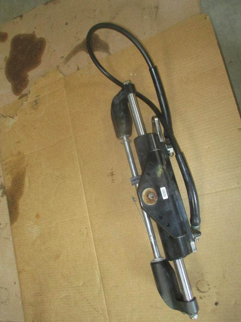 SeaStar HC6845 outboard Front Mount Tournament Hydraulic Steering Cylinder