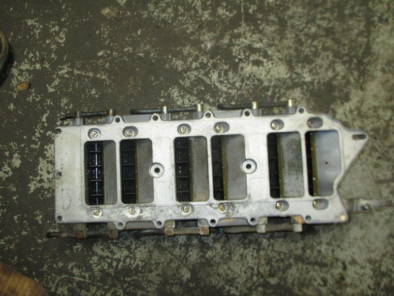 2000 Yamaha 200hp 2-stroke outboard intake manifold with reeds 65l-13610-01